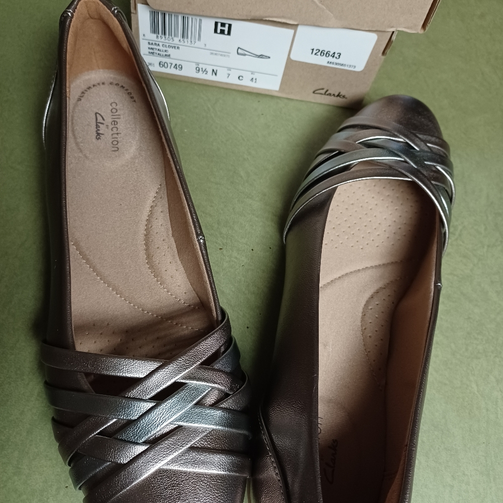 Clark's Sara Clover ballet flats size 9 1/2 narrrow